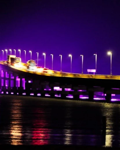 扎卡塔尔桥