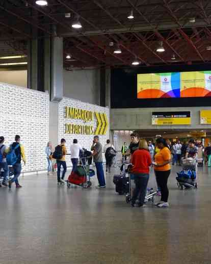 瓜鲁柳斯国际机场1号和2号客运大楼的改造