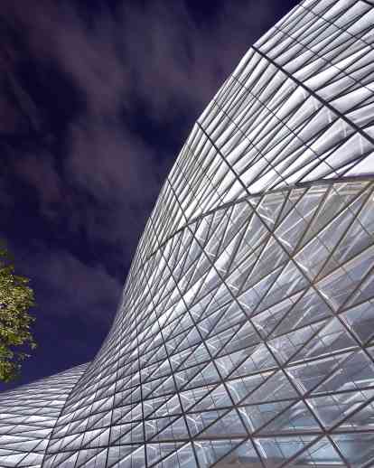 深圳摩角建筑照明设计-当代艺术博物馆及规划展览