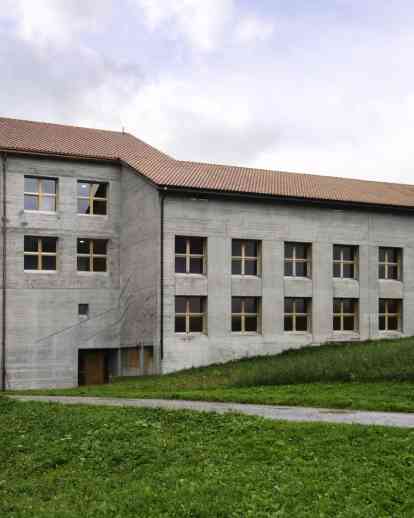 里奥姆-帕松兹的学校扩建