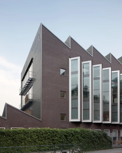 荷兰文化遗产修复与保护研究所位于Ateliergebouw